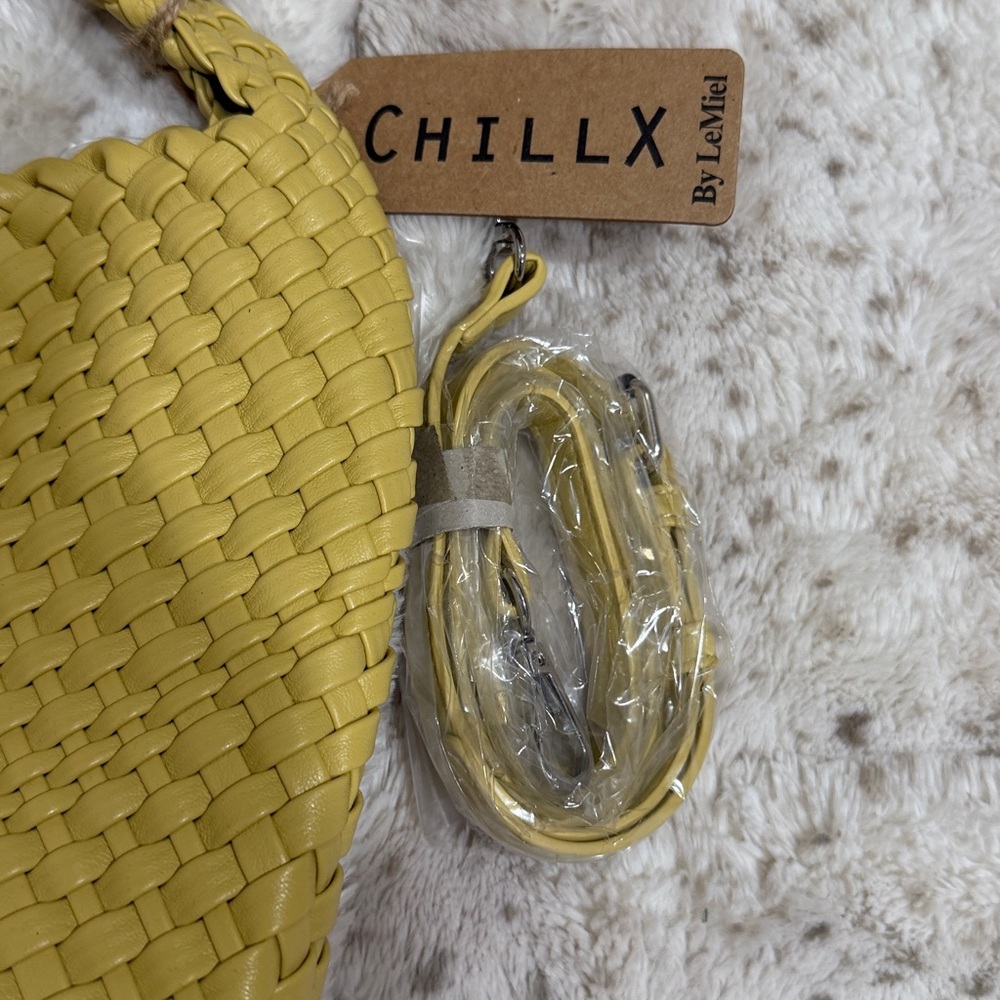 Chillx Yellow Woven Shoulder Bag - Picture 2 of 4